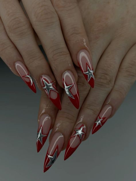 Star Stilleto Nails, Red And Metallic Nails, Red Nails Silver Tips, Red And Silver Almond Nails, Red Nails With Silver Chrome, Red Gel X Nail Designs, Red Nails With Silver Design, White Star Nail Design, Red Nail Design Ideas