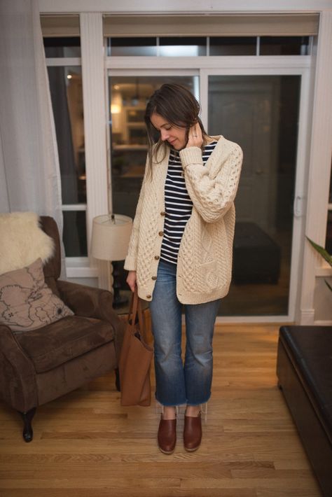 What To Wear With A Jumpsuit, Outfits With Clogs Winter, Clog Style Outfits, Winter Clogs Outfit, Chambray Top Outfit, Dansko Clogs Outfit, Outfits With Clogs, Clogs Fashion, Clog Outfits