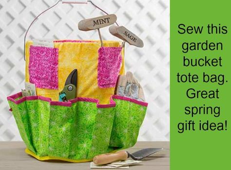 It doesn’t take a green thumb to make a handy, multi-pocketed garden bucket tote! It also doesn’t need advanced sewing skills because this insert fits inside a 5 gallon bucket (or can be adap… Spring Gift Ideas, Advanced Sewing, Bucket Tote Bag, Sewing Projects Free, Viking Sewing, Bucket Tote, Modern Bag, Tote Bags Sewing, Sewing Projects For Kids