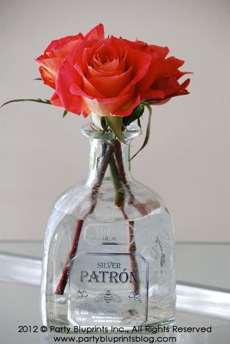 Patron Flower Vase, Tequila Bottles Decoration, Pretty Flower Arrangements, Patron Bottles, House Party Ideas, Alcohol Bottle Crafts, Diy Mason Jars, Patron Bottle, Floral Arrangement Ideas