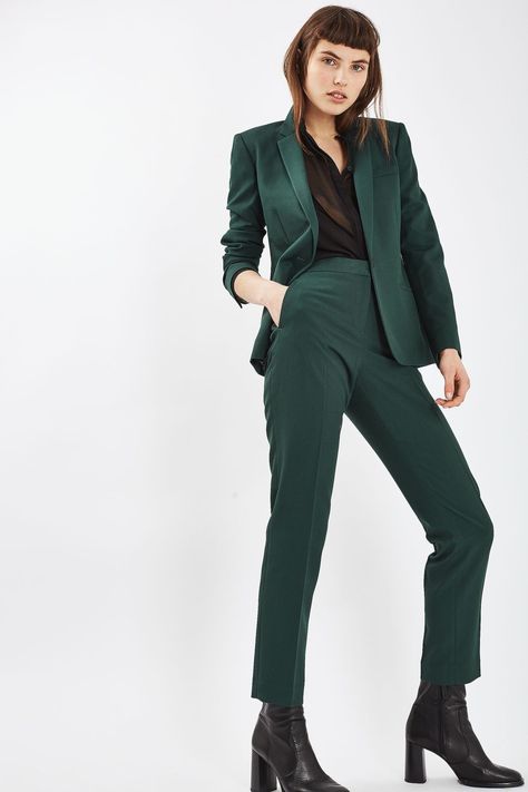 Green Suit Women, Work Outfits Frauen, Woman In Suit, Tailored Suit, Green Suit, Prom Suits, Woman Suit Fashion