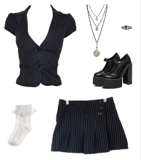 Searching for the cutest back-to-school outfits to upgrade your wardrobe? The following first day of school outfit ideas are perfect for making a great first impression. Fashion inspo #style #ootd #fall #school Fall Semester, Rock Outfit, Office Siren, 2000s Fashion Outfits, Swaggy Outfits, Mode Inspo, Back To School Outfits, 2000s Fashion, Stage Outfits