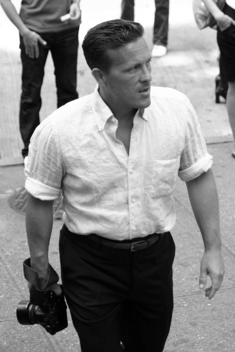 The Sartorialist Interviewed Scott Schuman, The Sartorialist, Plain White Shirt, Robert Frank, Best Dressed Man, Street Fashion Photography, Black And White Photographs, Fashion Pictures, Stylish Men