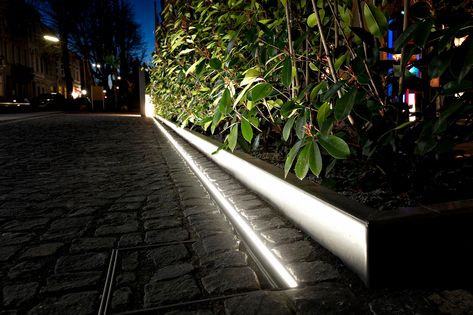 Led Strip Lighting Ideas Outdoor, Modern Driveway Design, Sidewalk Lights, Sidewalk Lighting, Terrace With Pool, Modern Driveway, Modern Bungalow Exterior, Outdoor Lighting Design, Outdoor Led Strips