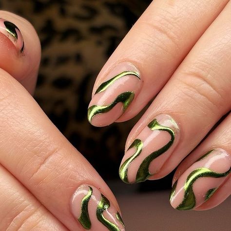 Nikita / Kiki on Instagram: "Chromey squiggly   ⚡️tier 2   #nails #stockport #stockportnails #tgb #thegelbottle #biabteddy #magpiechrome #magpiebeauty #chromenails #chromesquiggles #greennails #nailedit #nailsofinstagram #nailsnailsnails" Green Nails Ideas Square, Emerald Chrome Nails, Silver And Green Nails, Green And Red Nails, Nails Green Aesthetic, Summer Chrome Nails, Chrome Nail Colors, Ombre Chrome Nails, Grad Nails