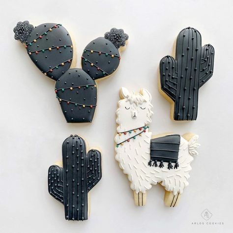 Arlos Cookies, Delta Breezes, Royal Iced Cookies, Sugar Cookie Royal Icing, Mini Cactus, Sugar Cookie Designs, Fondant Cookies, Pretty Cookies, Phd Student