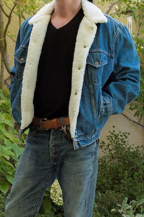 Jean Sherpa Jacket Outfit Mens, Fluffy Jacket Outfit Men, Levi Trucker Jacket Men Outfit, Fluffy Denim Jacket Outfit, Levi’s Sherpa Jacket Outfit, Fleece Jean Jacket Outfit, Sherpa Jacket Mens Outfit, Sherpa Denim Jacket Outfit Men, Levis Sherpa Jacket Outfit Men