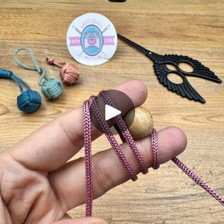 Monkey Fist Knot Tutorial, Monkeys Fist Knot, Monkey Fist Keychain, Monkey Fist Knot, Keychain Handmade, A Monkey, Macrame, Knot, Knitting