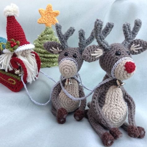 Get crochet yarns and threads, patterns, hooks, books, buttons and accessories from all of your favourite brands. Fast delivery, excellent service. Crochet Tree, Xmas Toys, Crochet Santa, Crochet Christmas Trees, Crochet Embroidery, Christmas Knitting Patterns, Crochet Wool, Christmas Sleigh, Christmas Crochet Patterns