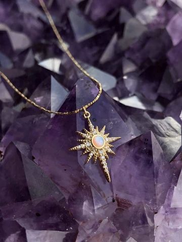 قلادات متدلية, North Star Necklace, Star Necklace Gold, Magical Jewelry, The Night Sky, Necklace Size, Fantasy Jewelry, North Star, Dream Jewelry