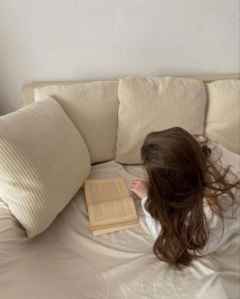 Books Aesthetic Minimalist, If I Stay Book Aesthetic, A Girl Reading A Book Aesthetic, Minimalist Book Aesthetic, Reading At Home Aesthetic, Stay At Home Girl Aesthetic, Staying At Home Aesthetic, Relaxing At Home Aesthetic, Stay Home Aesthetic