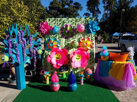 Trolls Trunk Or Treat Ideas, Trolls Trunk Or Treat, Halloween 23, Treat Ideas, Trunk Or Treat, Kindergarten Activities, Halloween Ideas, Kids Birthday, Trunk