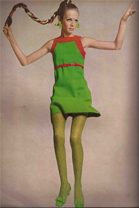 twiggy 1965 - Google Search Richard Avedon, Tights, Vogue, Green, Red