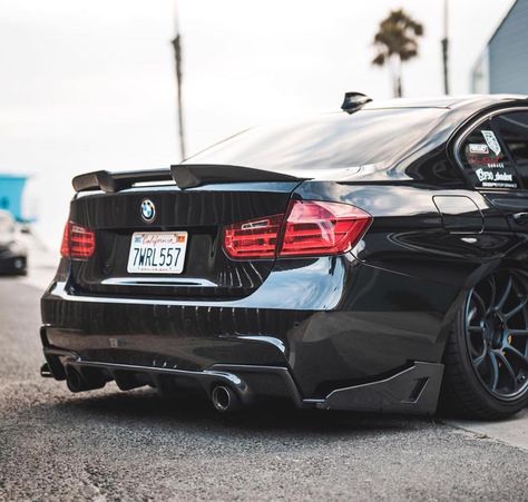 BMW F30 3 series black slammed Bmw F30 Modified, Bmw 320d, Bmw F30, Series Black, Car Girl, Sports Car, Bmw, Germany, Cars