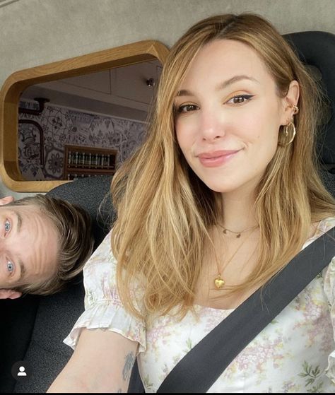 Marzia And Felix, Marzia Kjellberg, Marzia Bisognin, Blonde Hair Brown Eyes, Dark Blonde Hair, Hazel Eyes, Dark Blonde, Beauty Tattoos, Fair Skin