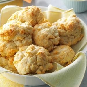 Hurry-Up Biscuits Hurry Up Biscuits, Mayonnaise Biscuits, Bread Winners, Buttermilk Biscuits Recipe, Pan Relleno, Cream Biscuits, Biscuit Recipes, Biscuit Rolls, Drop Biscuits