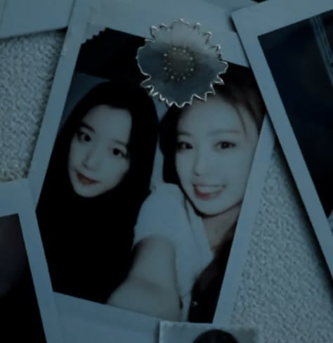 Soojin Polaroid, Shuhua And Soojin, Soojin And Shuhua, Soojin Shuhua, Shuhua Soojin, A Feast For Crows, My Beautiful Daughter, Special Girl, Feeling Blue