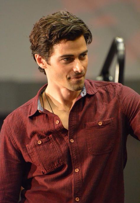 Stunning. Matt Cohen // #vancon 2015 #mattcohen Hospital Tv, Dj Qualls, Sebastian Roche, Supernatural Angels, Matt Cohen, Jim Beaver, Richard Speight, People Are Crazy, Samantha Smith