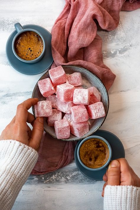 Homemade Turkish Delight, Lokum Recipe, Turkish Delight Recipe, Turkish Candy, Chef Meals, Turkish Sweets, Turkish Delights, Turkish Desserts, Candy Halloween