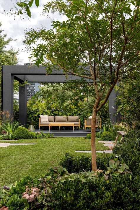 Pergola In Garden, Farm Hotel, Crepe Myrtle Trees, Heather Taylor, Myrtle Tree, Contemporary Garden Design, Crepe Myrtle, Areas Verdes, Australian Garden