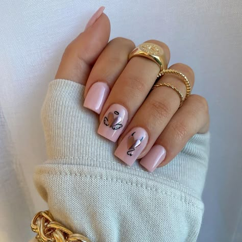 Devil Nail Art, Devil Nails Designs, Angel Nails Designs, Devil Nails, Angel Nail Art, Angel Y Diablo, Angel Nails, Heart Nail Designs, Sculpted Nails