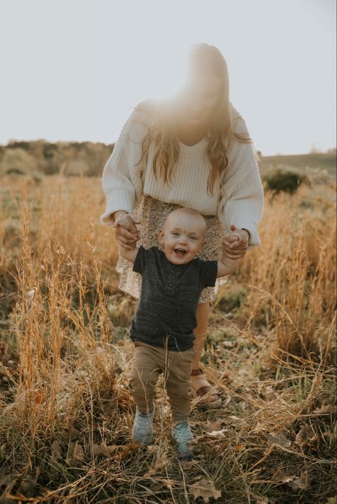 Aunt Pictures With Nephew, Aunt And Nephew Photoshoot Photo Ideas, Auntie Nephew Photoshoot, Aunt Nephew Photoshoot, Auntie And Nephew Photoshoot, Auntie And Niece Photoshoot, Aunt And Nephew Photoshoot, Aunt Photoshoot, Aunt And Niece Photoshoot