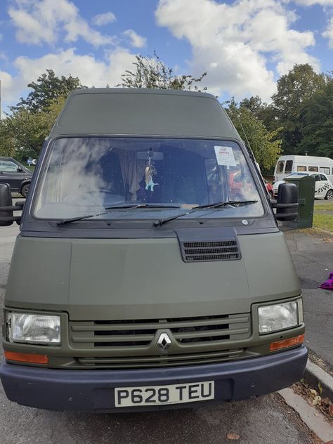 The conversion has included 2 benches which contain plenty of space for storage, and also holds the batteries. A kitchen with cupboards, pull out … Read more Renault Trafic 1997 Campervan - Low Mileage, Cosy Decor, Fully Equipped Camper Renault Trafic Camper, Cosy Decor, Renault Master, Camper Van Conversion, Camper Van Conversion Diy, Bike Rack, Camper Conversion, Tinted Windows, Back Doors