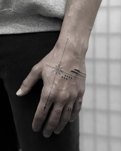 Bang Bang Tattoo, Geometric Tattoo Sleeve Designs, Tech Tattoo, Band Tattoos For Men, Full Hand Tattoo, Left Handed People, Henna Tattoo Hand, Wrist Tattoos For Guys, Handpoke Tattoo