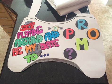 Promposals Prom, Cute Promposal, Creative Prom Proposal Ideas, Sadies Proposal, Prom Invites, Cute Promposals, Prom Captions, Promposal Ideas, Couples Prom