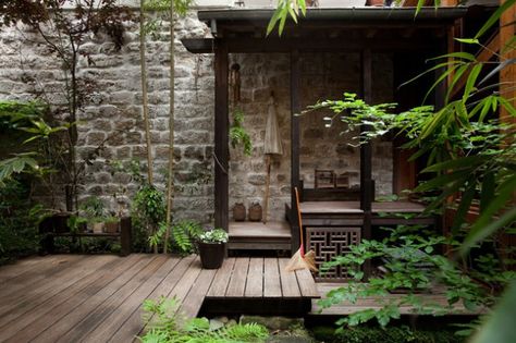 17 Outstanding Asian Deck Ideas For A Garden Upgrade Asian Garden, Garden Pictures, Deck Garden, City Garden, Deck Ideas, Deck Design, Outdoor Landscaping, Ideas For, Small Gardens