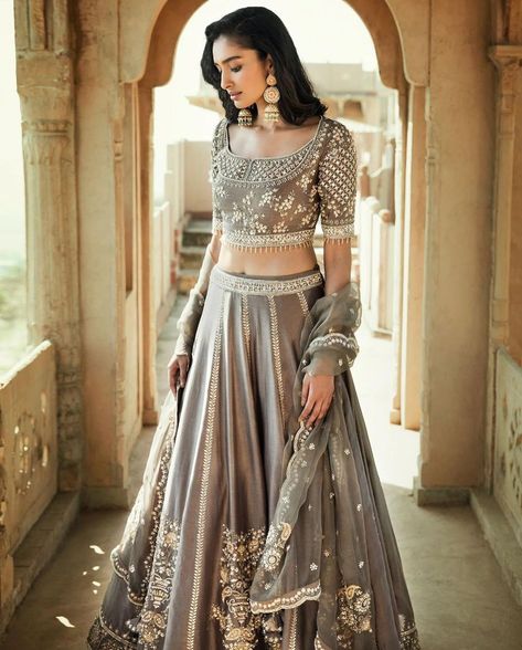 Mirror lehenga Grey Lehenga, New Lehenga, Mirror Work Lehenga, Lehenga Dupatta, Silk Lehenga, Embroidered Neckline, Lehenga Designs, Indian Fashion Designers, Saree Styles