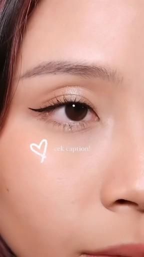 Eyeliner tutorial step by step Eyeliner For Beginners How To Apply, Draw Eyeliner Step By Step, How To Wink Eye Tutorial, How To Do Eyeliner Korean, Eyeliner For Beginners Step By Step, Asian Inner Corner Eyeliner, How To Put Liner On Eyes, Small Wing Eyeliner Tutorials, Eye Makeup Liner Ideas