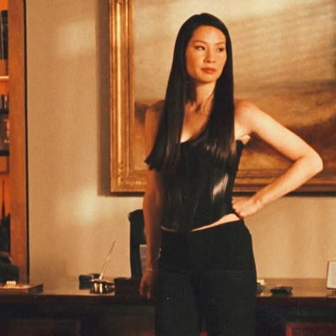 lucy liu Charlie's Angels Lucy Liu, Charlie’s Angels Outfits 2000, Charlie’s Angels Lucy Liu Outfits, Alex Munday Charlies Angels, Lucy Liu Style Charlies Angels, Charlies Angels Outfits 2000, Lucy Liu Style 90s Aesthetic, Lucy Liu Charlie's Angels Outfits, Lucy Liu Charlie's Angels Costume