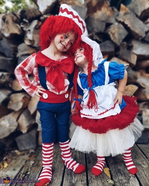 Raggedy Ann And Andy Costume, Raggedy Ann Halloween Costume, Homemade Costumes For Kids, 2017 Halloween Costumes, Raggedy Andy, Homemade Costume, Costume Works, Diy Halloween Costumes For Kids, Halloween Family