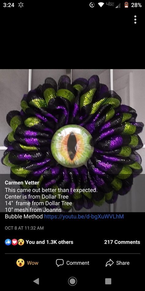 Eyeball Wreath, Dragon Wreath, Screen Flowers, Halloween Decorations Wreaths, Wreaths Halloween, Burlap Mesh Wreath, Happy Halloweenie, Deco Mesh Wreaths Tutorials, Easy Diy Halloween Decorations