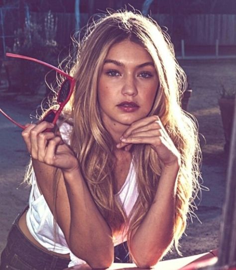 Gigi Hadid Gigi Hadid Blonde Hair, Gigi Hadid Volleyball, Gigi Hadid Selfie, Gigi Hadid Before, Young Gigi Hadid, Gigi Hadid Aesthetic, Gigi Hadid Images, Gigi Hadid Icons, Gigi Hadid Photoshoot