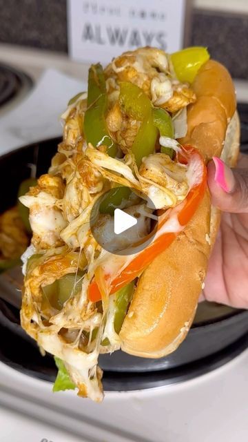 Chicken California Cheesesteak, Butter Seasoning, Onion Butter, Chicken Cheesesteak, Cheese Melt, Chicken Philly, Pepper Sandwich, Sandwhich Recipes, Chicken Balls