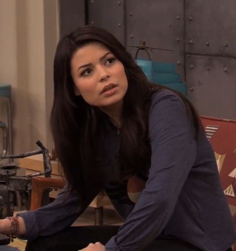 Carly Shay Icons, Icarly Carly, Icarly Cast, Miranda Cosgrove Icarly, Carly Shay, Icarly And Victorious, Drake & Josh, Favorite Tv Characters, Drake And Josh