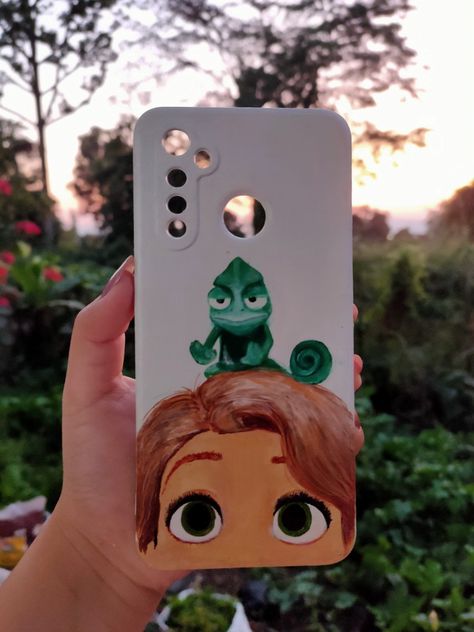 Paint On Phone Case, Phone Case Painting, Case Painting, On Phone, Art Stuff, Acrylic Paint, Acrylic Painting, Phone Case, Phone Cases