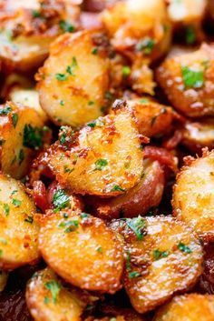 Roasted Garlic Butter Parmesan Potatoes, Garlic Butter Parmesan Potatoes, Butter Parmesan Potatoes, Roasted Garlic Butter, Parmesan Potato Recipe, Parmesan Roasted Potatoes, Potatoes Roasted, Garlic Roasted Potatoes, Parmesan Potatoes