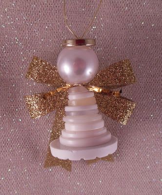 Kathy's AngelNik Designs & Art Project Ideas: Button Angels Button Jar, Christmas Boards, Quilting Digest, Button Ornaments, Wrapped Gifts, Christmas Buttons, Angel Crafts, Church Crafts, Holiday Craft