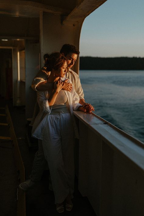 BC Ferries Adventure Session - Abigail Eveline Photography Ferry Engagement Photos, Ferry Photoshoot, Seattle Photoshoot, Bc Ferries, Seattle Ferry, Pre Shoot, Toronto Island, Ferry Boat, Couples Shoot