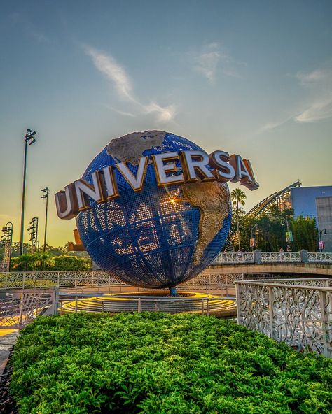 Universal Orlando Resort | Cleansing your timeline one Globe photo at a time. 🥰 | Instagram Universal Orlando Resort, Universal Studios Orlando, Orlando Resorts, Universal Orlando, Orlando, Globe, Interior And Exterior, Exterior, Photography