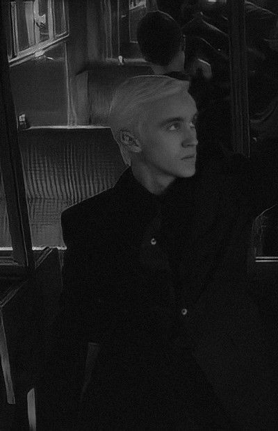 Drako Malfoy, Draco Malfoy Hot, Draco Malfoy Imagines, Draco Lucius Malfoy, Malfoy Aesthetic, Draco Malfoy Aesthetic, Slytherin Boys, Tom Felton Draco Malfoy, Lucius Malfoy