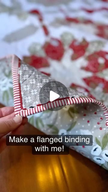 Mary Burroughs-Mayer on Instagram: "Re-sharing my flanged binding tutorial from last year! 🥰🥰  Make a flange binding with me!!   This is my #prettypoinsettiaquilt by @mysewquiltylife I tested last year. This pattern is already a little extra - the way Heather does so well 😍, and the prints I used from the #christmasmorning line of fabrics by @lellaboutique made it even more so (still wishing I had used a lower volume green but here we are). It’s been at the bottom of the #wippileofshame for awhile now, and when I pulled it back out the other day, I decided to embrace the extra and give it an epic binding! 🙌  I knew I wanted a stripe, but felt like it needed a buffer between that and the border print - *cue* the red flange!!   The link to the @missouriquiltco tutorial is still in my bio Flanged Quilt Binding Tutorial, Flange Binding Tutorial, Creative Quilt Binding Ideas, Flanged Binding, Flange Binding, Quilt Tutorial Video, Quilt Binding Tutorial, Quilt Borders, Quilt Tips