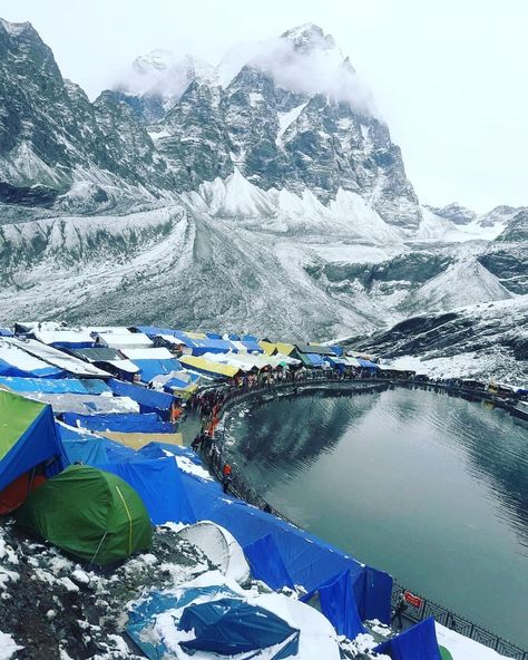 Amidst the mystic of the Pir Panjal Range in Himachal Pradesh, the Manimahesh Lake, set at an altitude of 3,950 meters on the base of Manimahesh Kailash Peak, The lake is a popular Hindu pilgrimage site that is dedicated to Lord Shiva. #shiva #travel #chamba #manimahesh #mountains #kailash #journeytoexplore #peace #worship Manimahesh Kailash, Kailash Mansarovar, Travel Points, Beautiful Adventure, Peace Happiness, Himachal Pradesh, Tourist Places, Famous Places, Beautiful Lakes