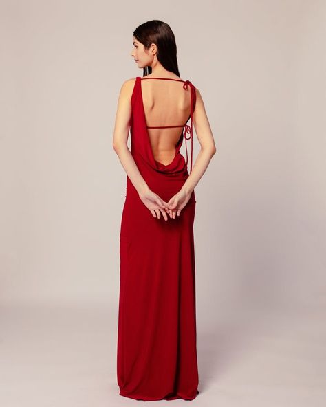 Formal Backless Dress, Edgy Dress, Backless Gown, Deb Dresses, Prom Dress Inspiration, Dreamy Dress, Gala Dresses, Glam Dresses, Clothes Horse