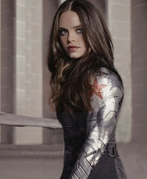 The winter soldier. Fem Bucky Barnes, Female Bucky Barnes, Aaliyah Pictures, Avengers Art, Bucky Barnes Winter Soldier, The Winter Soldier, Fantasy Makeup, Bucky Barnes, Winter Soldier