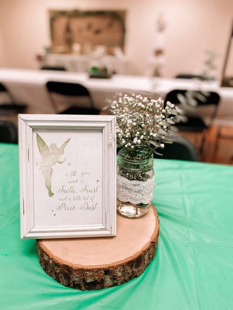 Peter Pan Party Decor, Peter Pan Table Decorations, Peter Pan Centerpiece Ideas, Peter Pan Party Decorations, Tinkerbell Party Decorations, Peter Pan Birthday Party Ideas, Neverland Birthday Party, Peter Pan Birthday Party, Tinkerbell Birthday Party