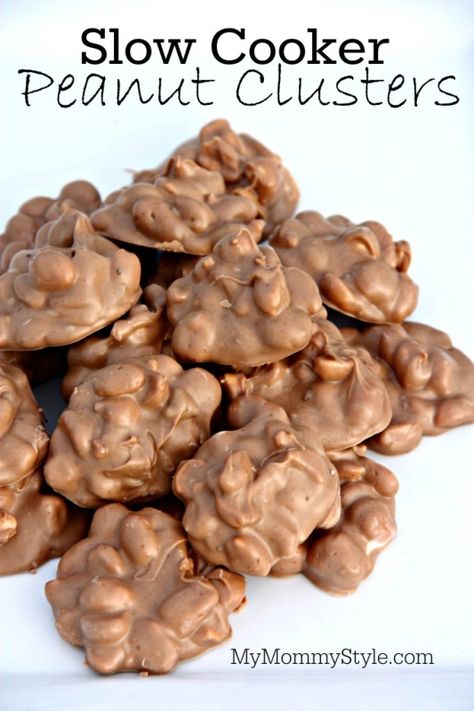 Slow Cooker Peanut Clusters, Chocolate Peanut Clusters, Pumpkin Cobbler, Slow Cooker Baking, Slow Cooker Teriyaki Chicken, Crockpot Candy, Peanut Clusters, Salted Peanuts, Coconut Dessert